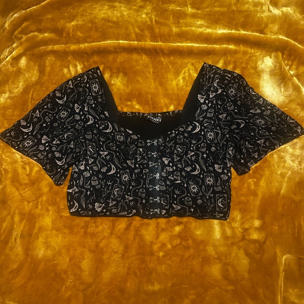 COPY - DISTURBIA witchy esoteric crop top